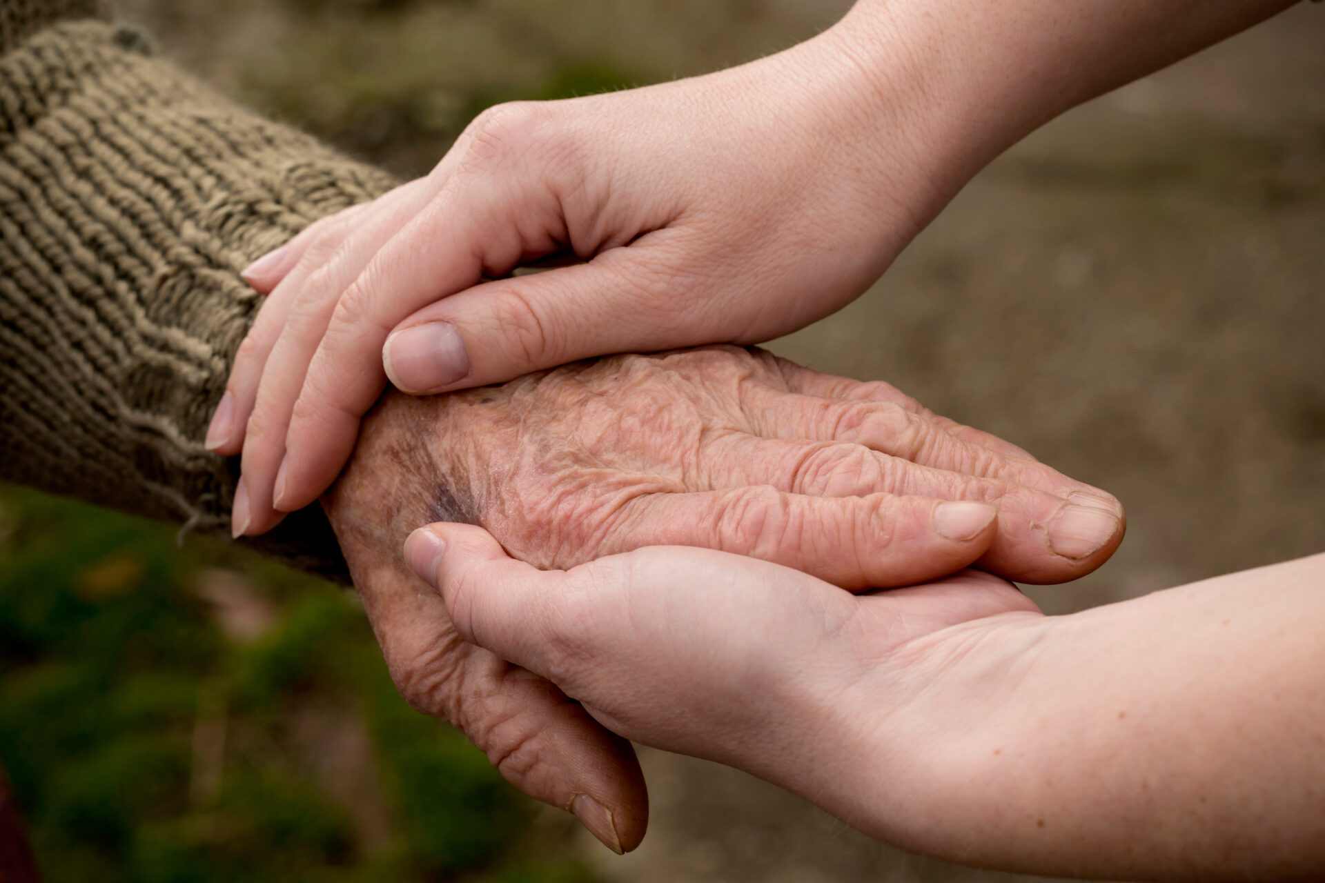 How to Navigate the Complex Emotions When Placing a Loved One in Memory Care
